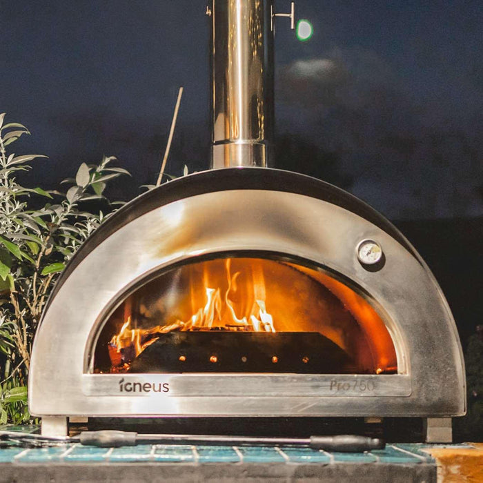 Igneus Pro 750 Wood Fired Pizza Oven